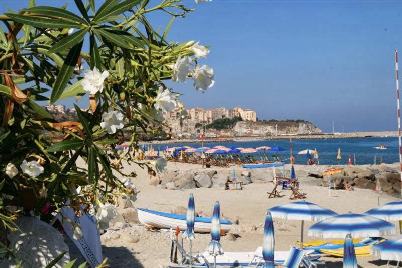 Case Vacanze Giardino Parghelia Kültér fotó