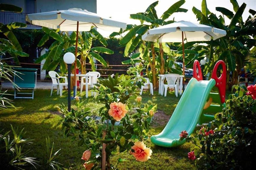Case Vacanze Giardino Parghelia Kültér fotó